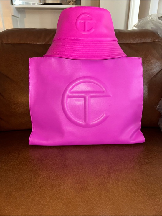 Telfar Handbags - Telfar Pink Shopping Medium Bag with Matching Pink Hat (s/m)